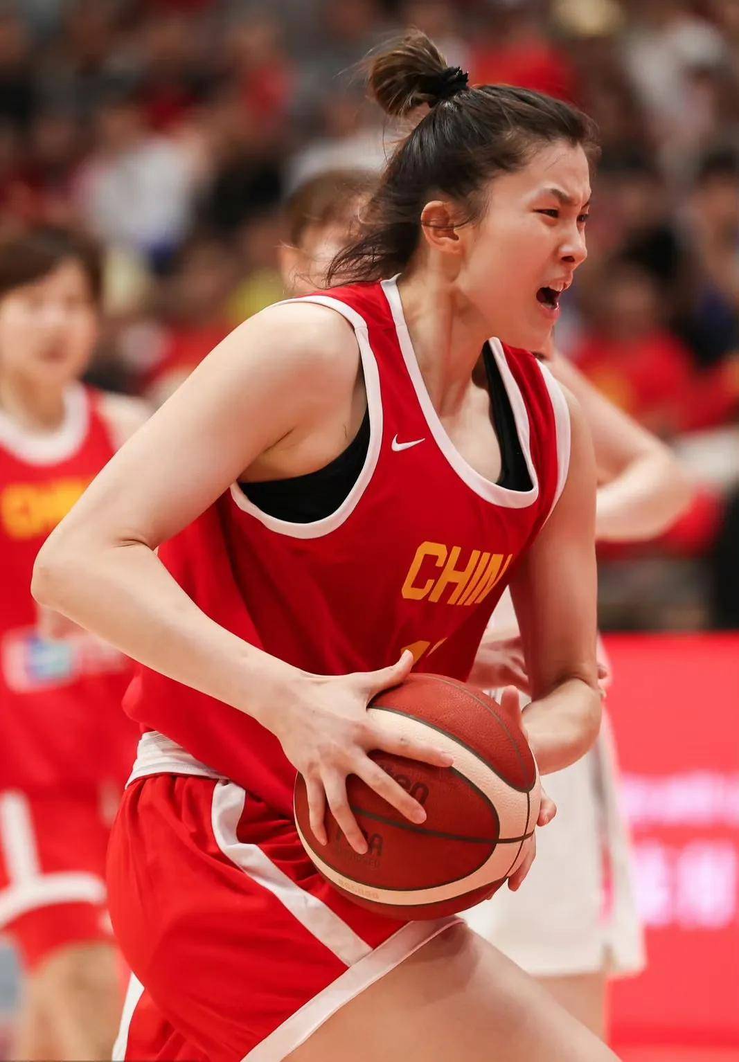 亚洲杯篮球赛预选赛收官，新星崭露头角的简单介绍