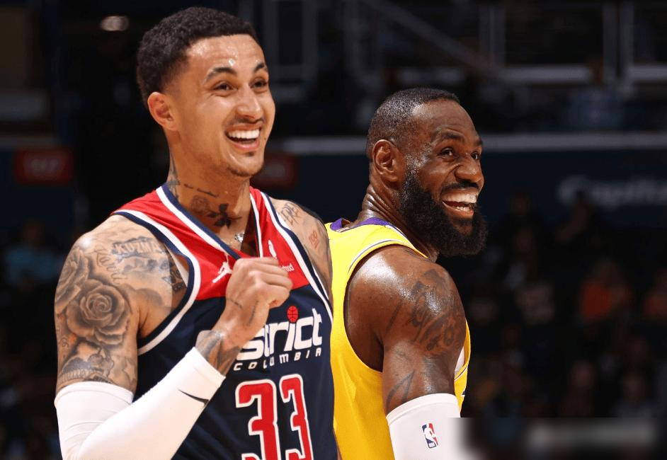 勒布朗再次砍下三双，创纪录表现