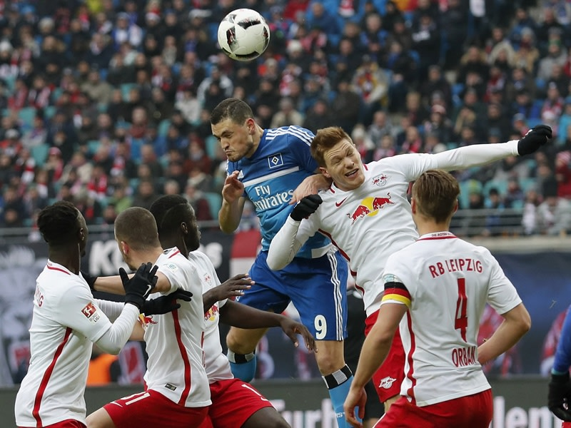 德国主场战平罗马尼亚，保持领先优势